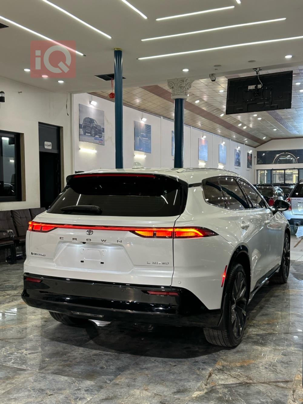 تويوتا كراون سيجنيا